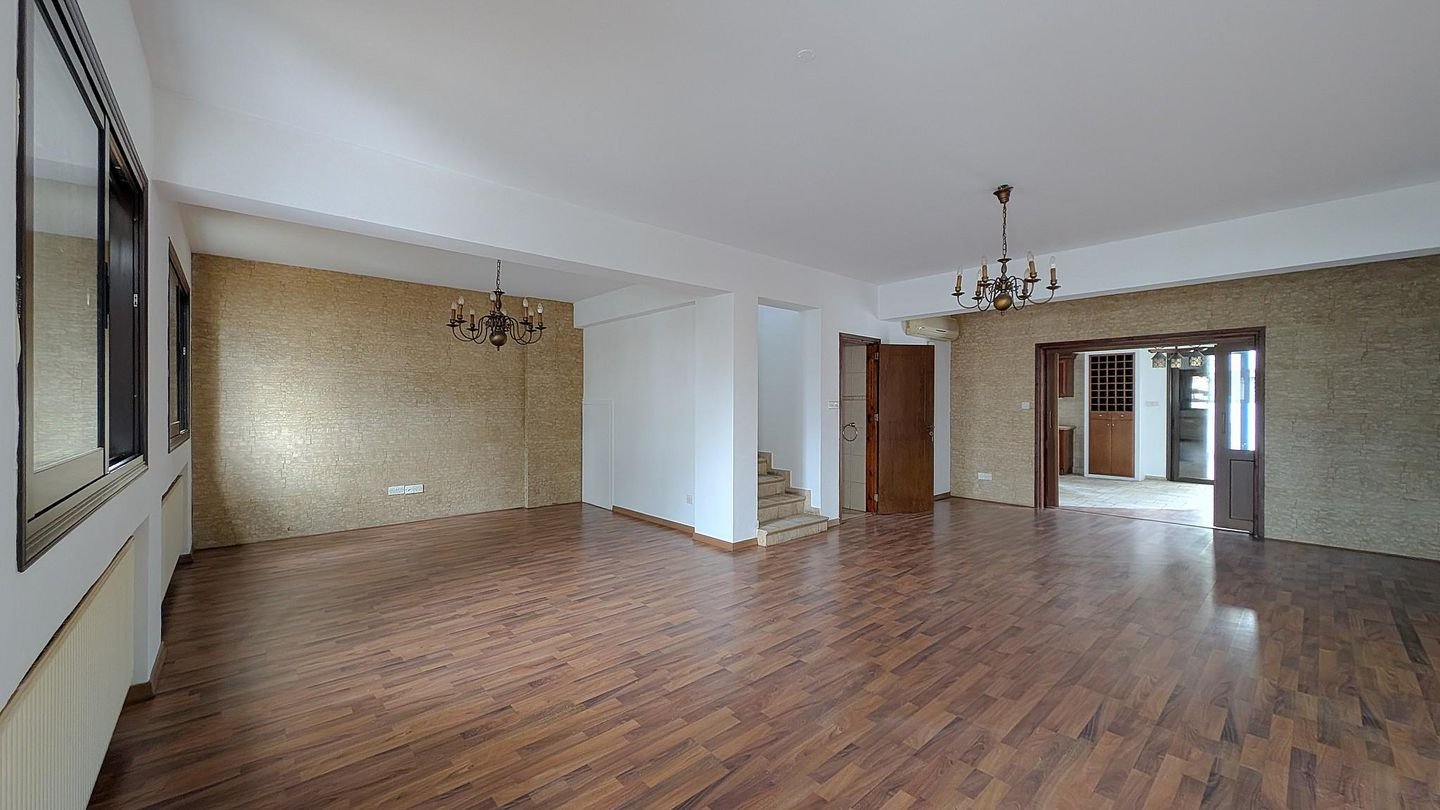 Elegant 3-bedroom semi-detached house in Engomi, Nicosia photo 13