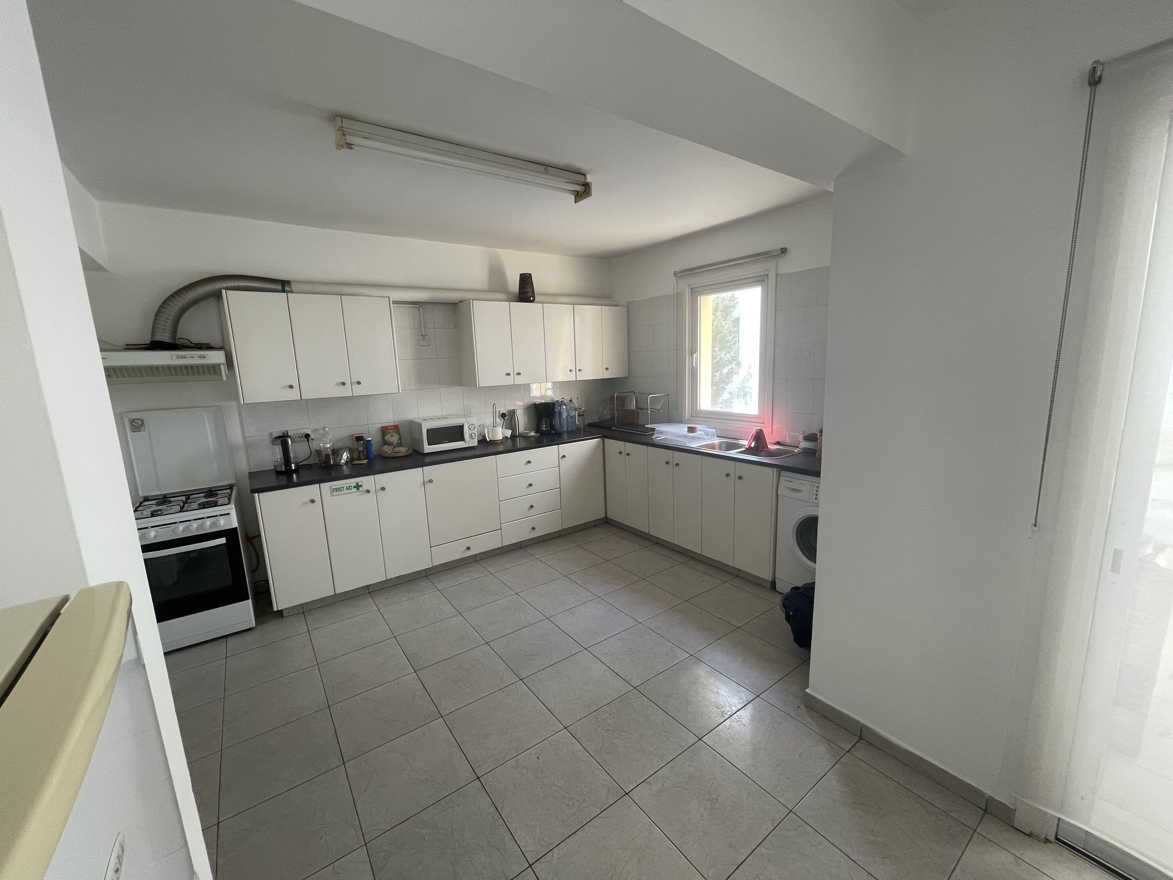 3 BR Apartment in Engomi, Nicosia photo 2