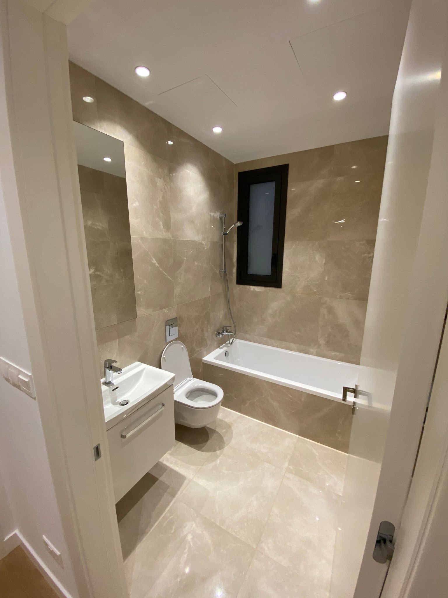 4 BR Penthouse in Potamos Germasogeias, Limassol photo 12