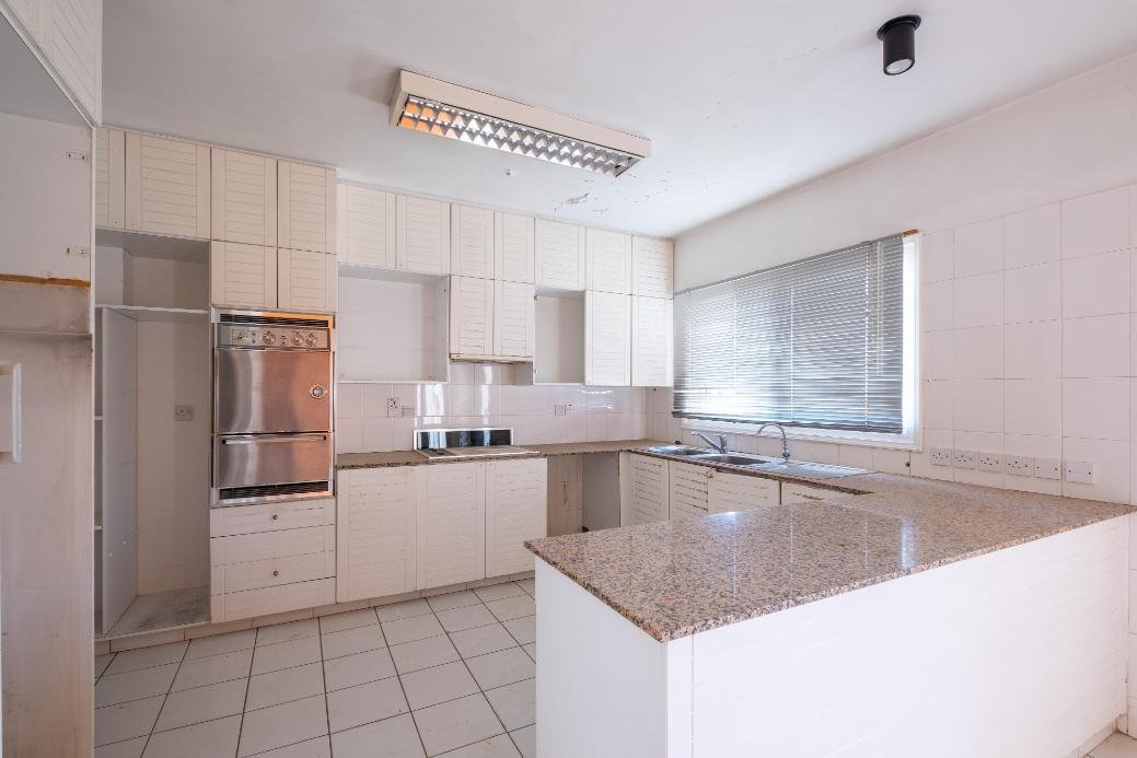 Residential building in Agios Dometios, Nicosia photo 13