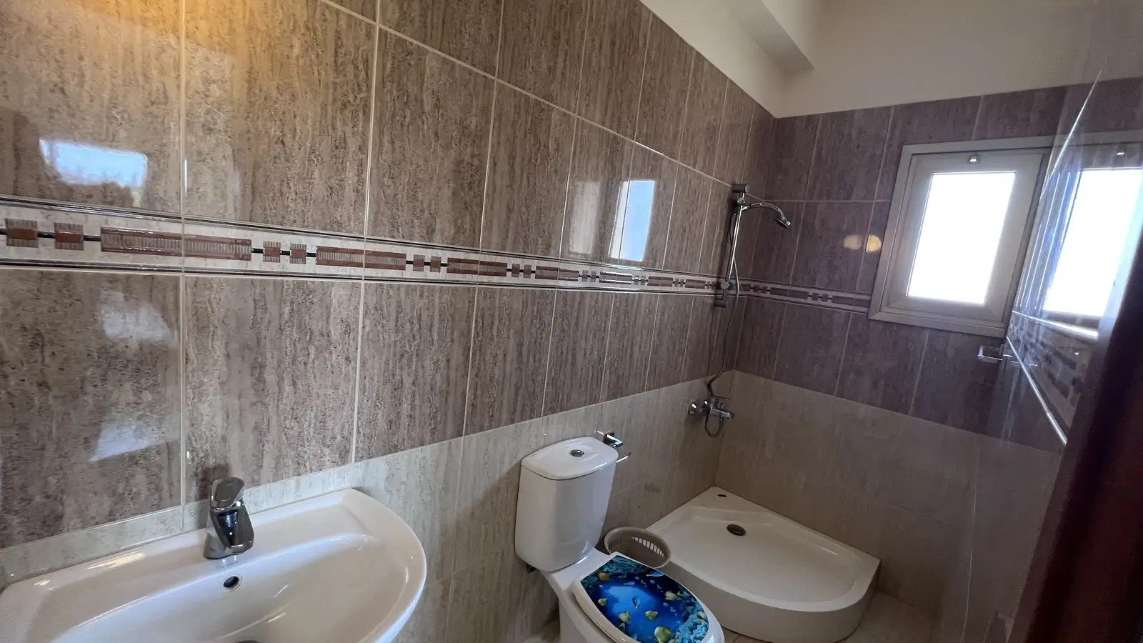 6 BR Detached House in Asomatos, Limassol photo 16