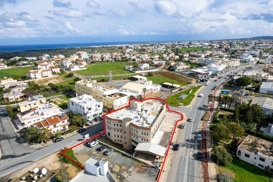 Shared mixed-use building in Deryneia, Famagusta photo 8