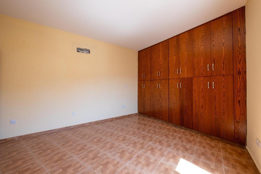4 bedroom house in Agios Theodoros, Larnaca photo 13