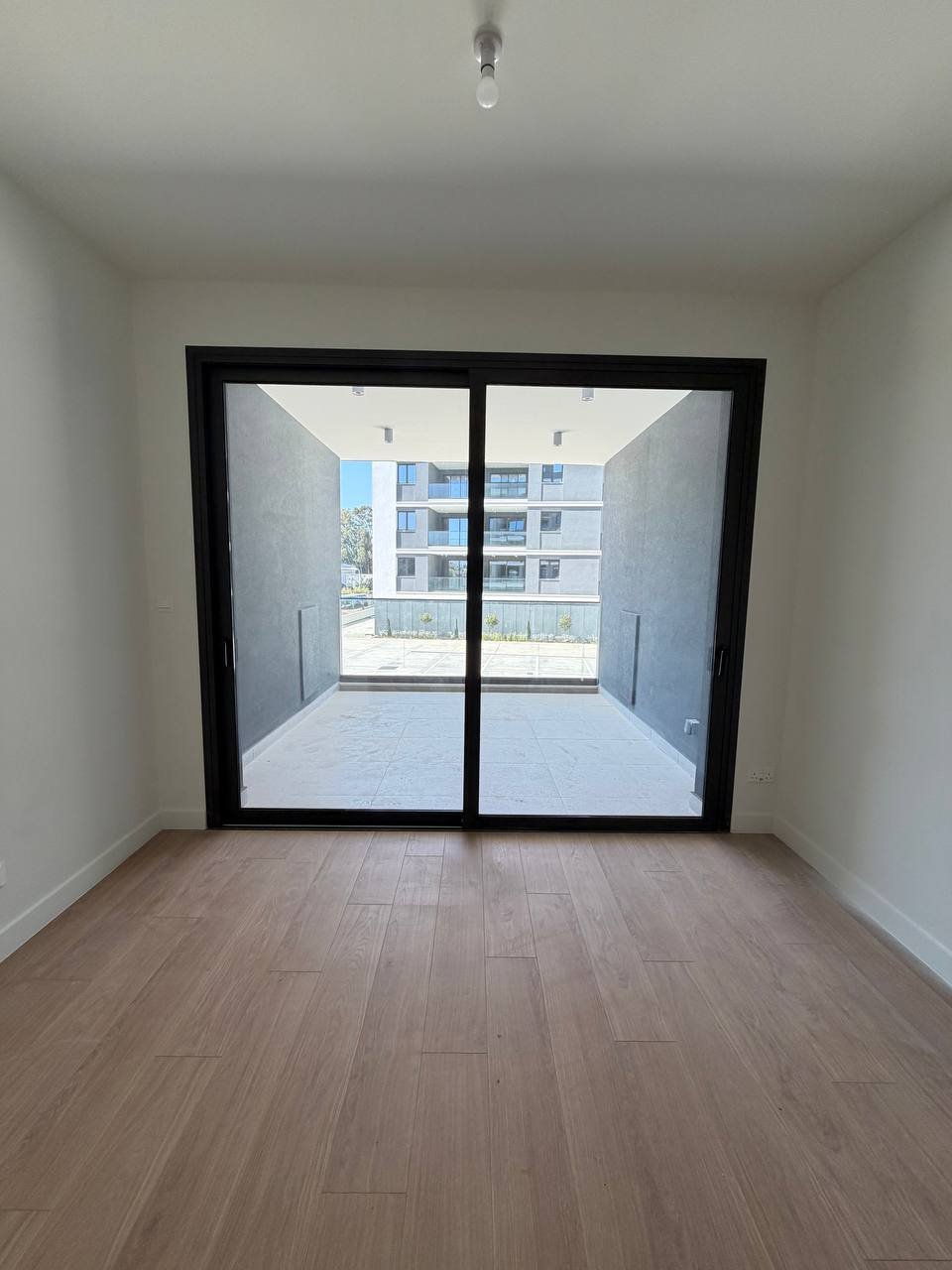 1 BR Apartment in Zakaki, Limassol photo 5