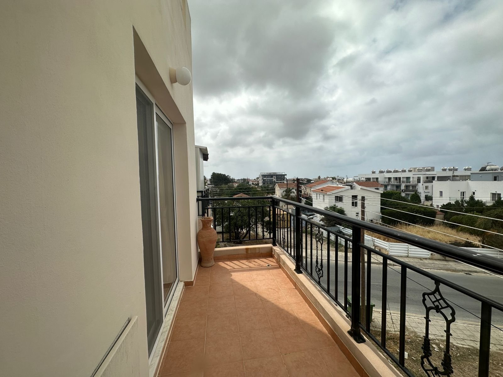 1 BR Apartment in Geroskipou, Paphos photo 8