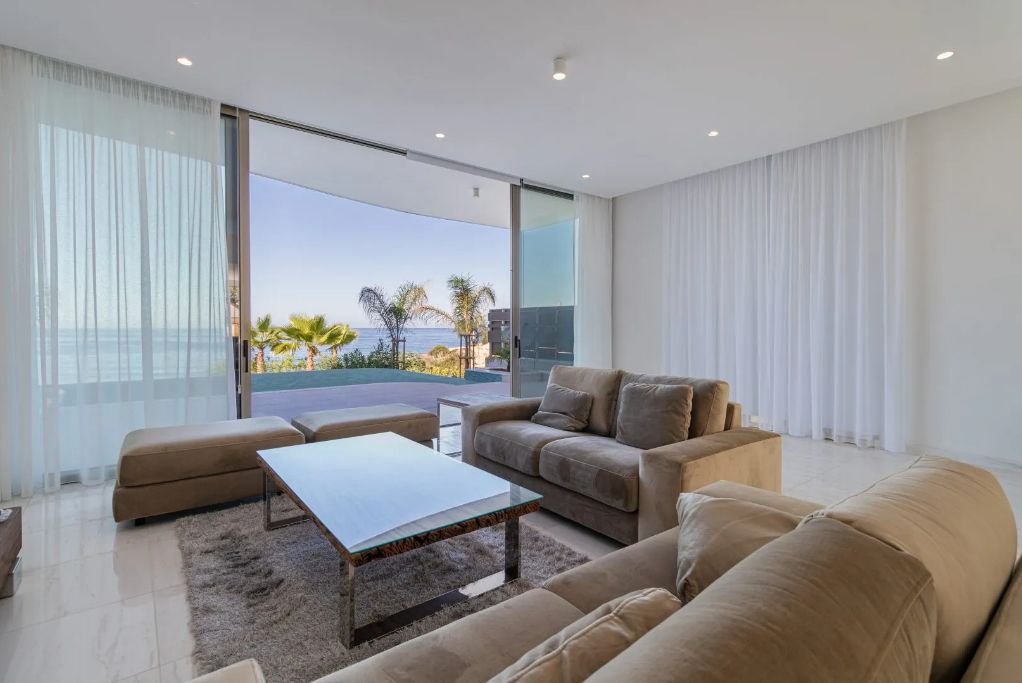 10 BR Villa in Kissonerga photo 22