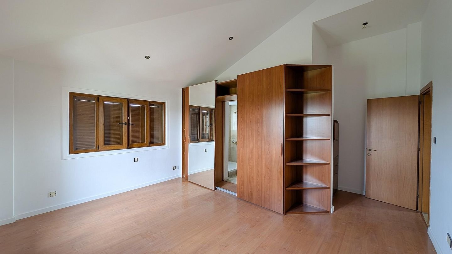 Luxurious Mansion in Agios Georgios, Latsia, Nicosia photo 37