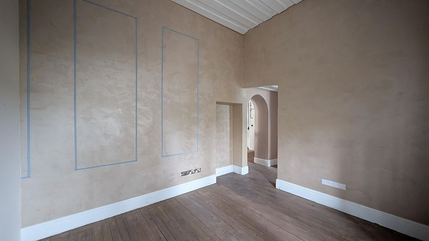 Two-storey listed building in historic old Nicosia photo 14