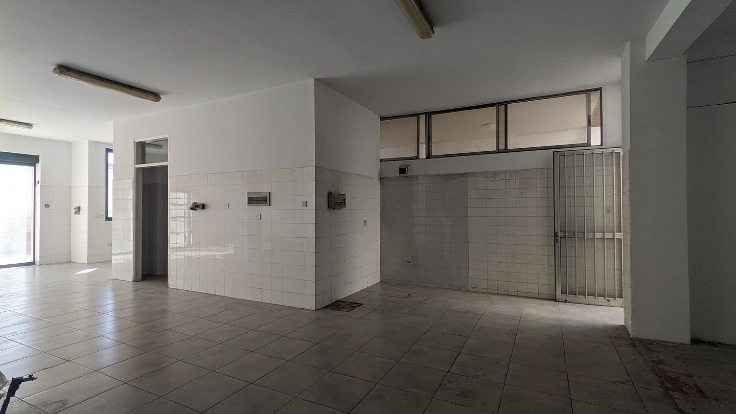 Shop in city center, Agioi Omologites, Nicosia photo 9