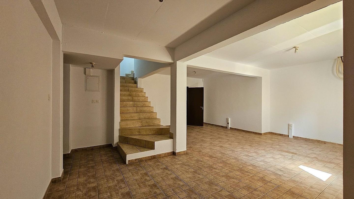 Spacious 3-Bedroom Semi-Detached House with Basement in Agia Anna, Larnaca photo 23