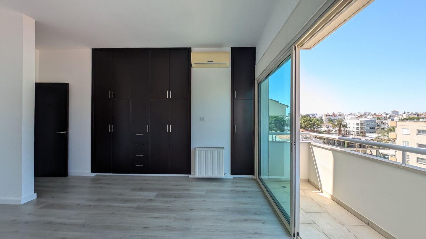 Top Floor 2-Bedroom Αpartment in Agios Dimitrios, Strovolos, Nicosia photo 15