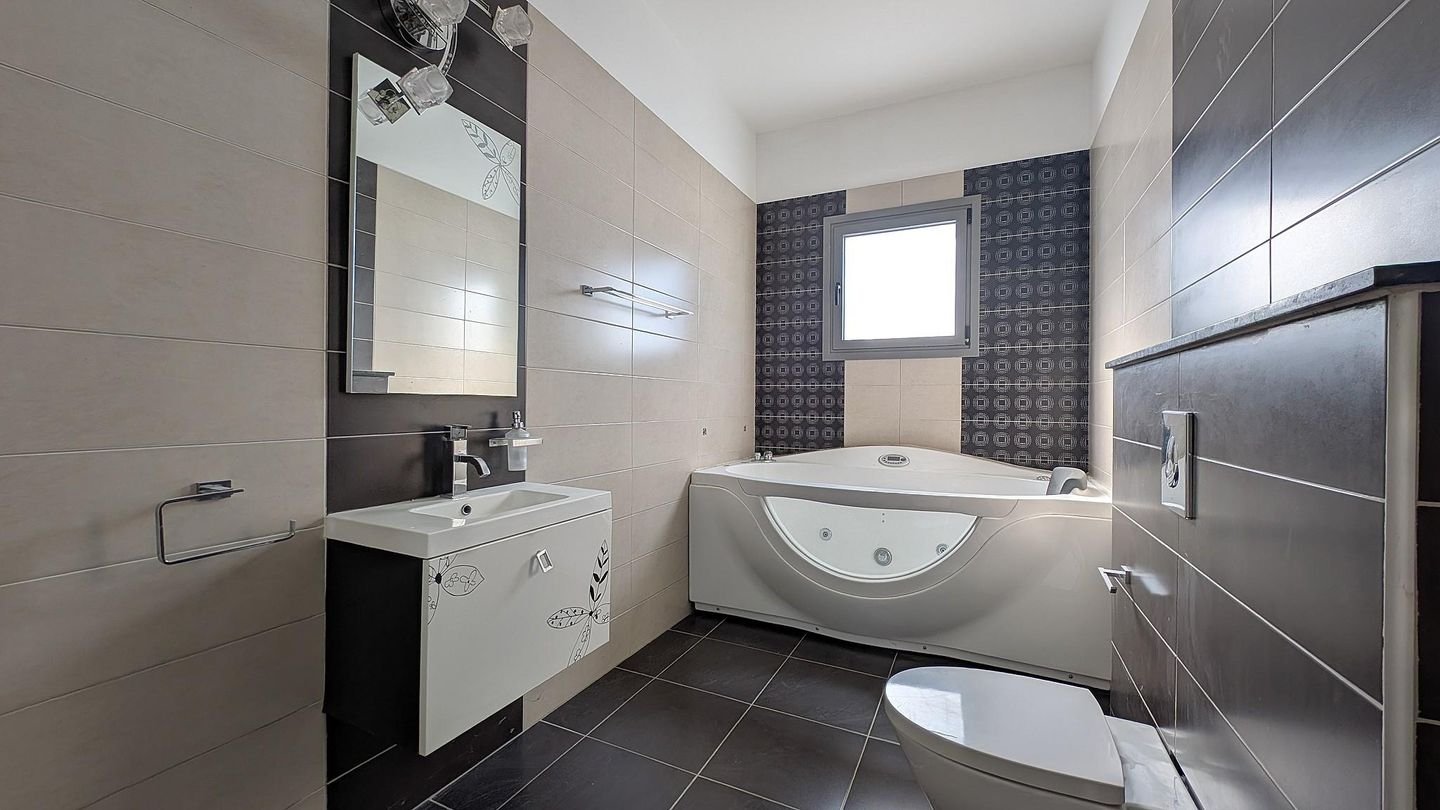 Elegant Detached Home with Pool in Moni, Limassol photo 16