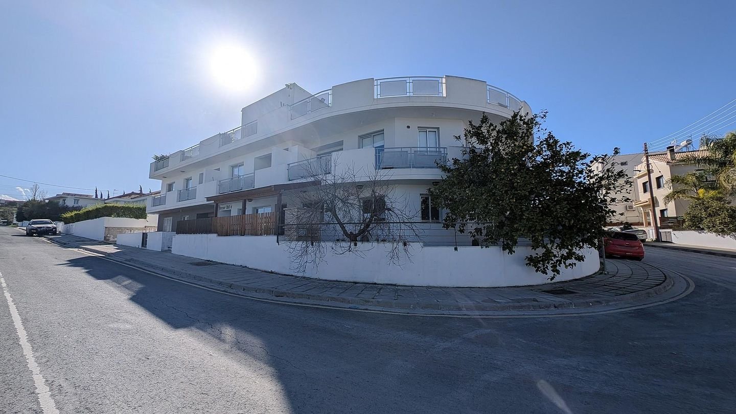 Ground Floor 2-Bedroom Apartment in Pera Chorio Nisou, Nicosia photo 5