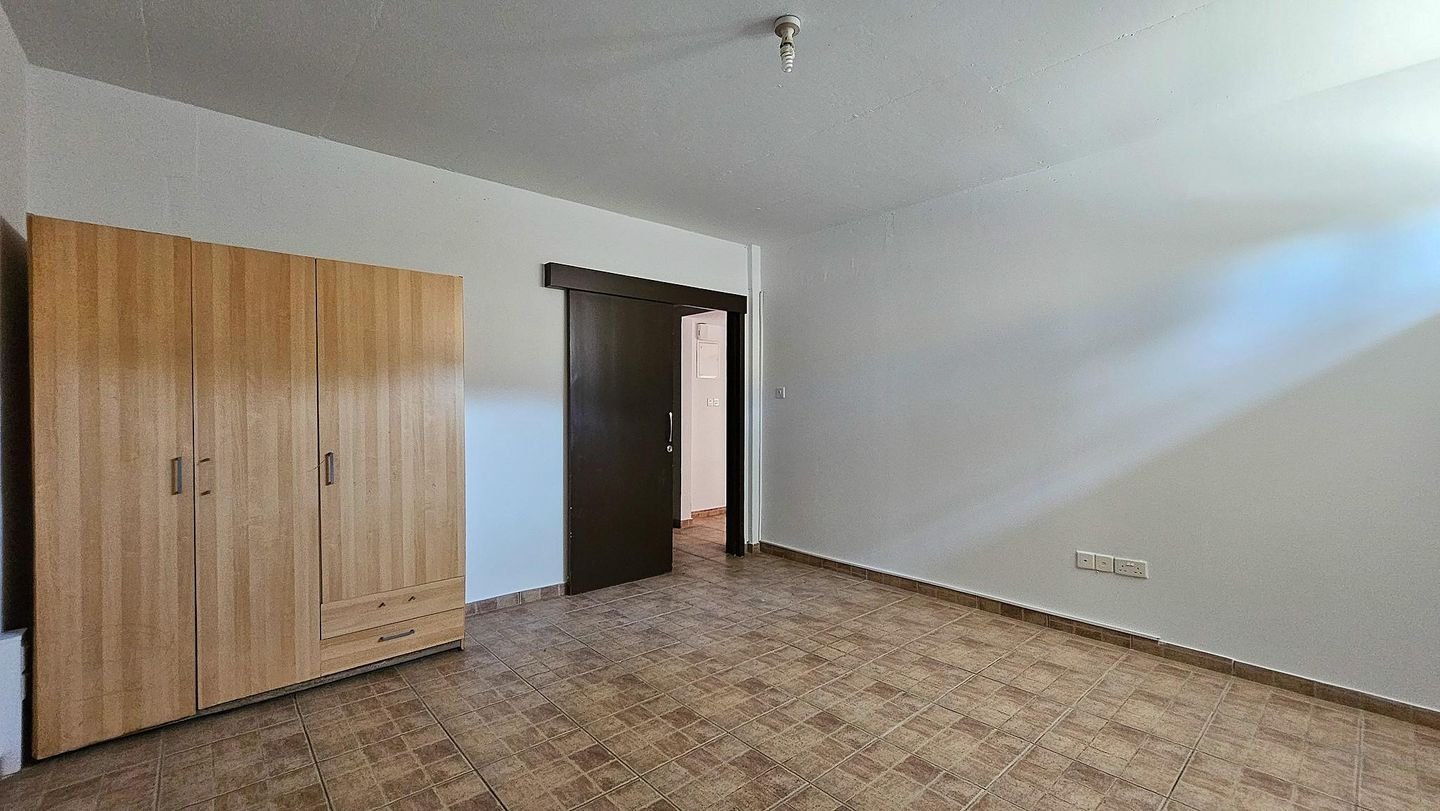 Spacious 3-Bedroom Semi-Detached House with Basement in Agia Anna, Larnaca photo 25