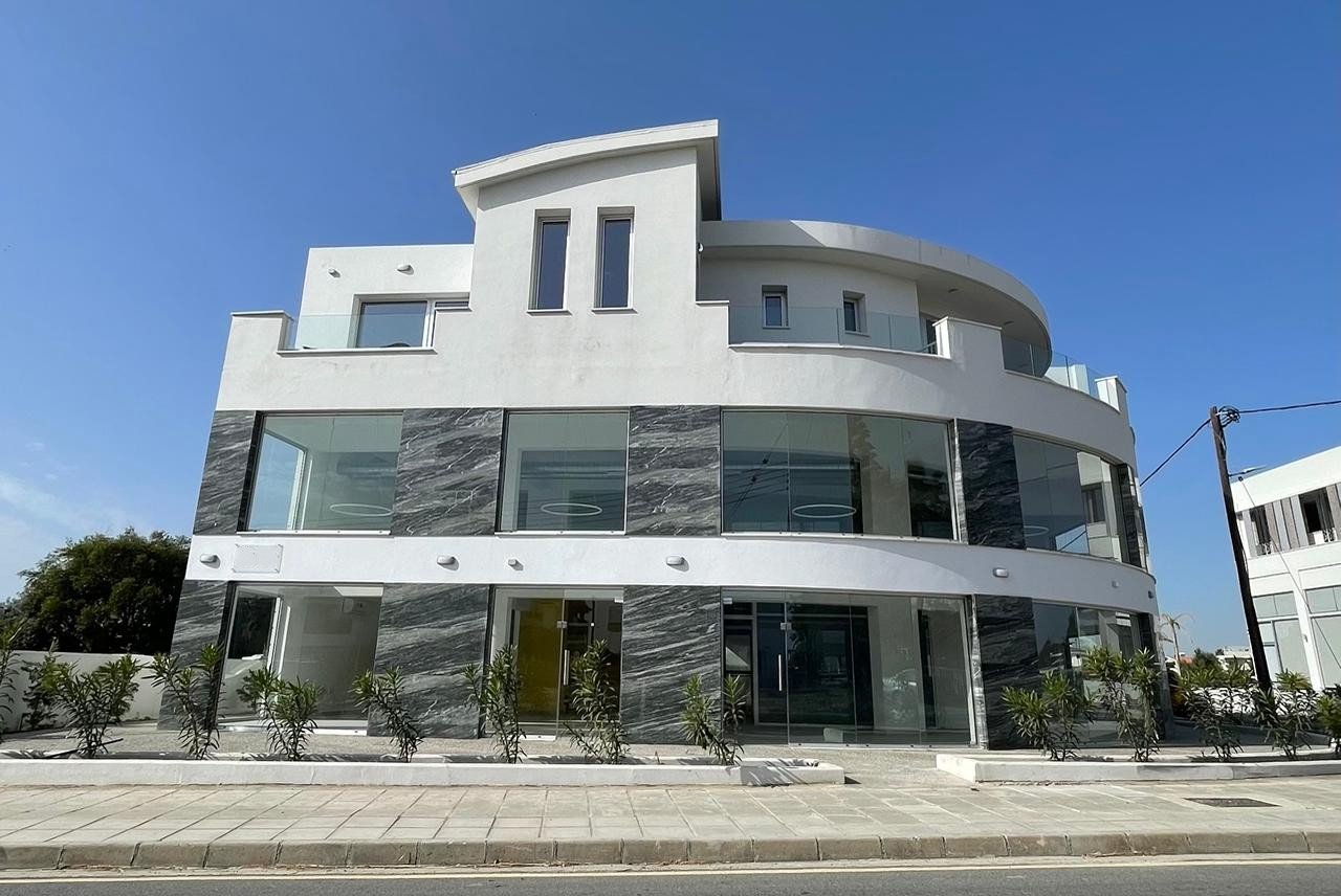 Office Building in Meneou, Larnaca