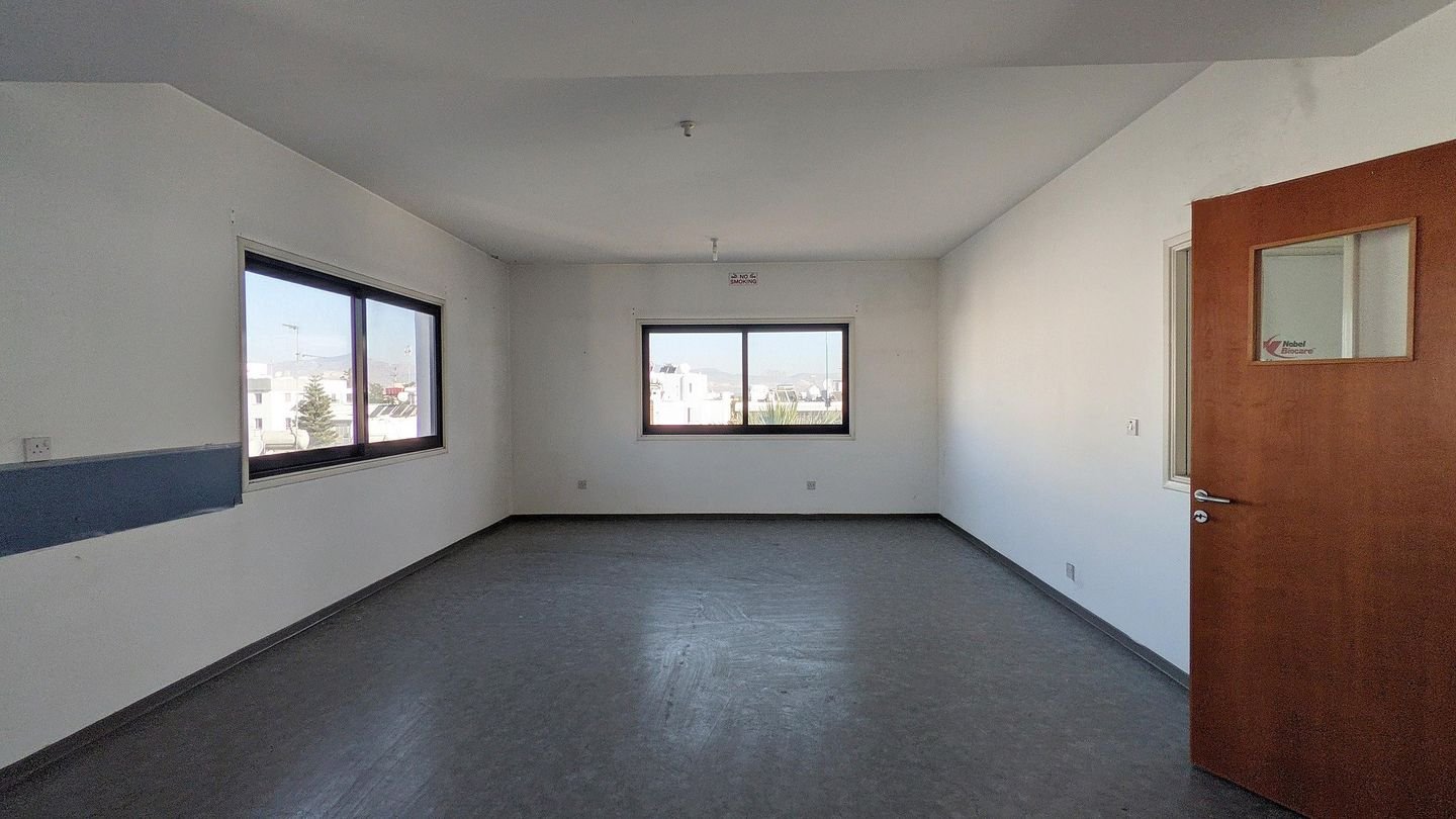 Whole Floor Office Unit in Larnakos Avenue, Nicosia photo 17