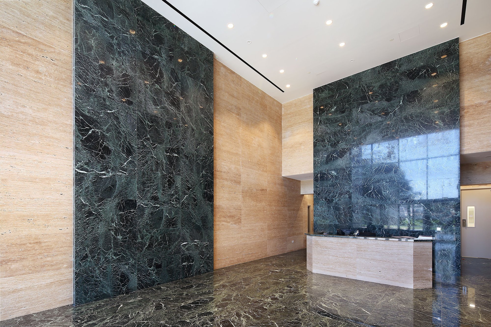 Tenth floor of the office building in Strovolos, Nicosia photo 8